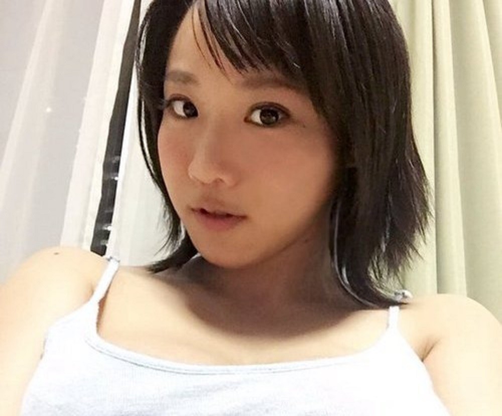 日本滑雪冠军今井梦露,是如何沦为陪酒女郎的?她经历了什么