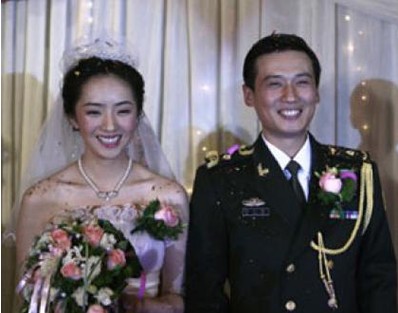 这对"父女"竟是夫妻?孩子8岁才知二人真实关系,网友:没想到