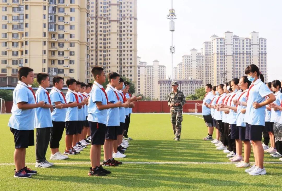 北京市八一学校保定分校:入学教育|让青春在训练中闪光
