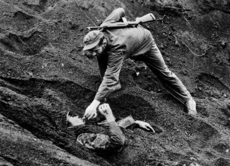 硫磺岛现状:孤悬海外的太平洋火山岛,1万具尸骨未收敛成为坟场