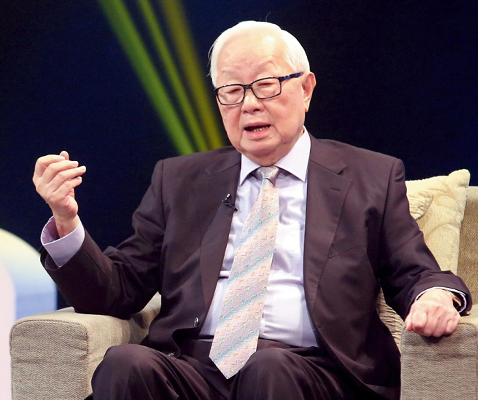 【张忠谋:美国欲与中国"脱钩"可能伤害所有人】 台积电创办人张忠谋26