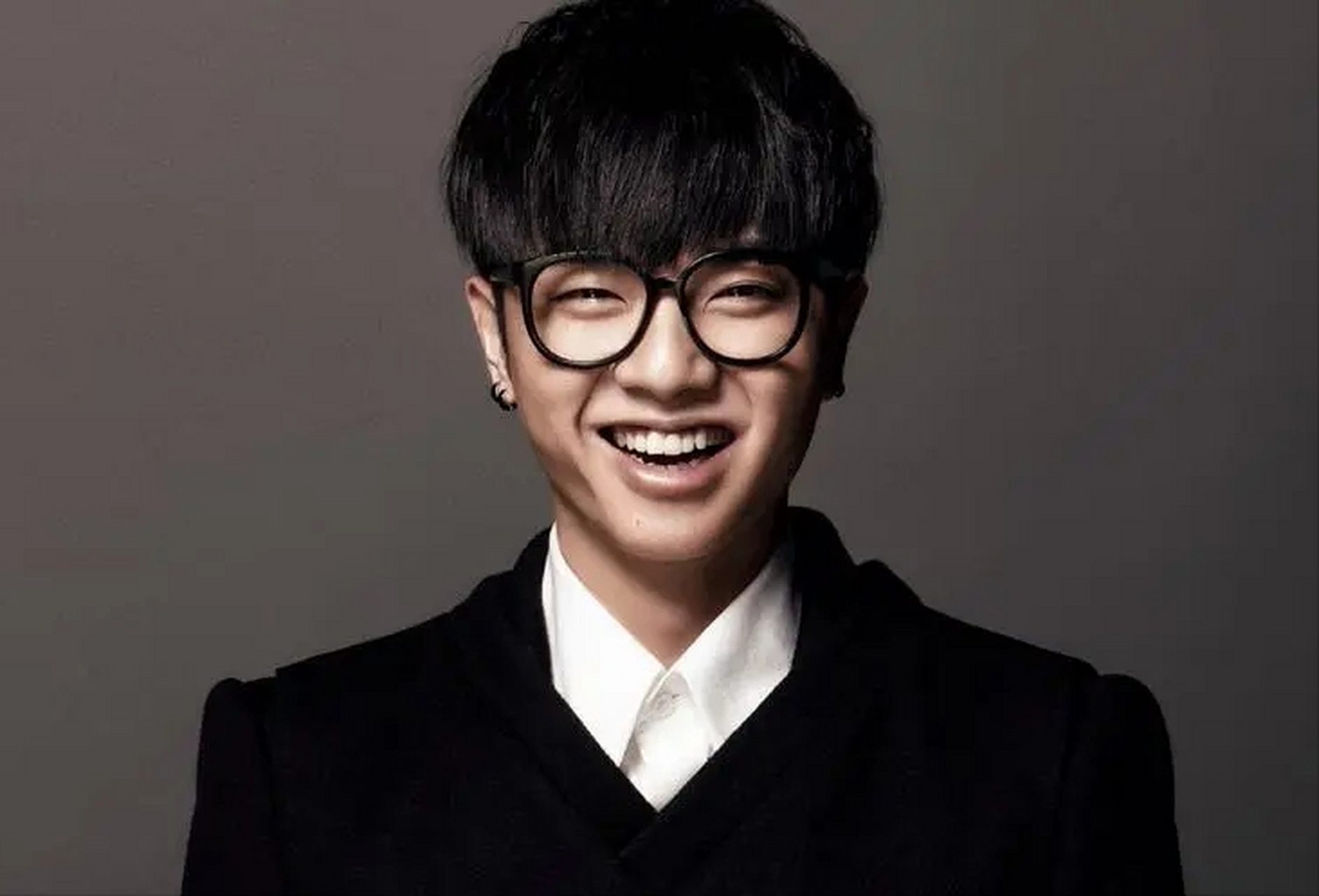 王力宏参与多人运动?