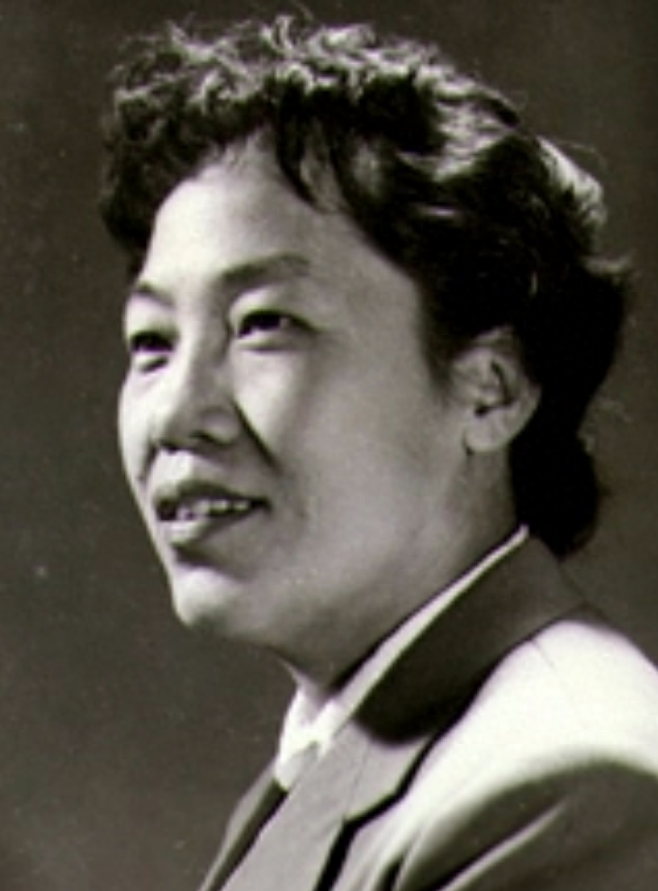 老戏骨曲云:丈夫是副院长女婿是著名演员,晚年老年痴呆捡垃圾