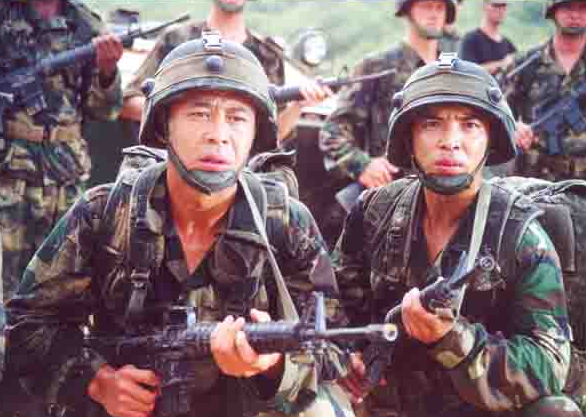 回顾油头粉面就不要演军人了这15位演员告诉你什么才是硬汉