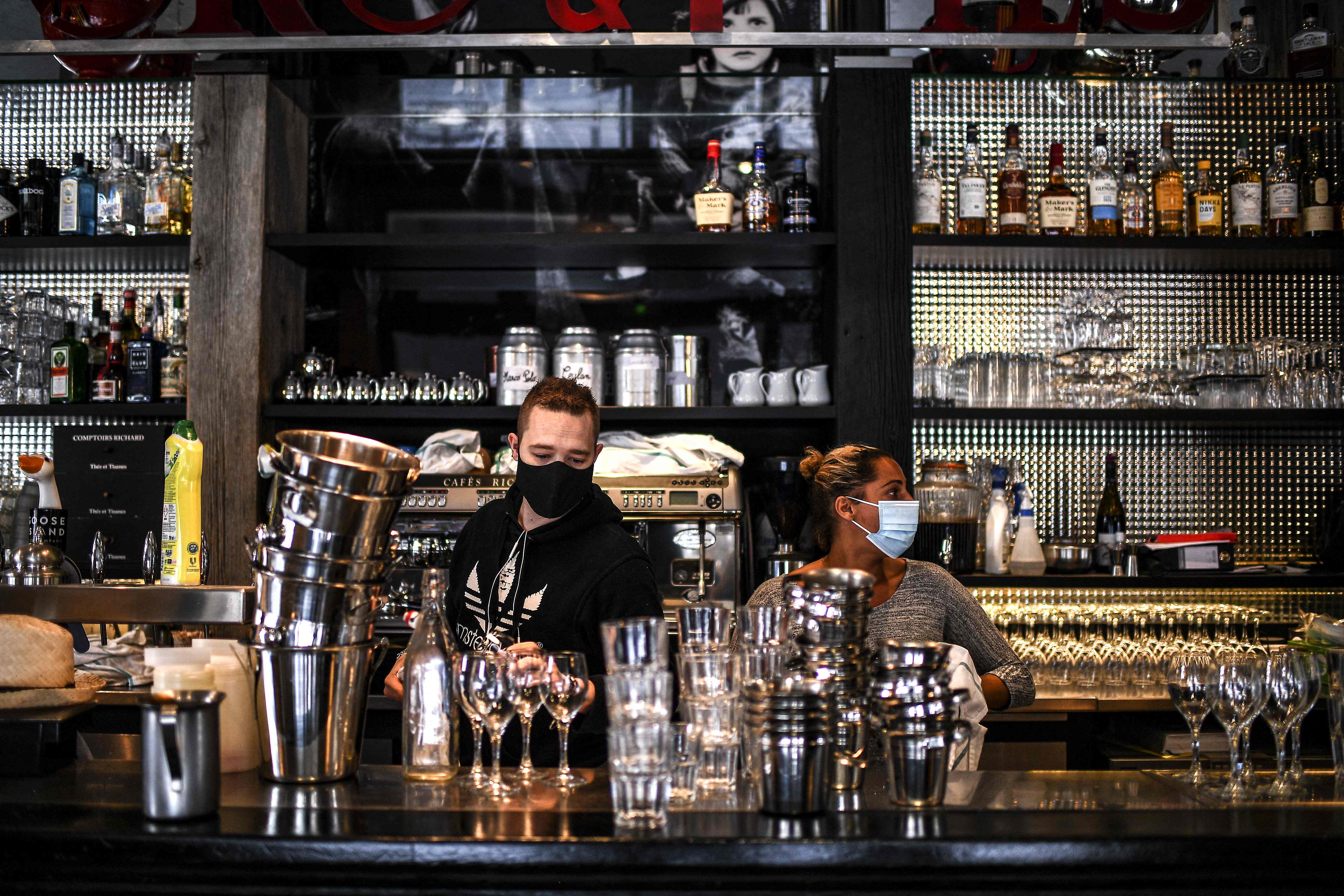 法国:餐厅和酒吧将重新开放