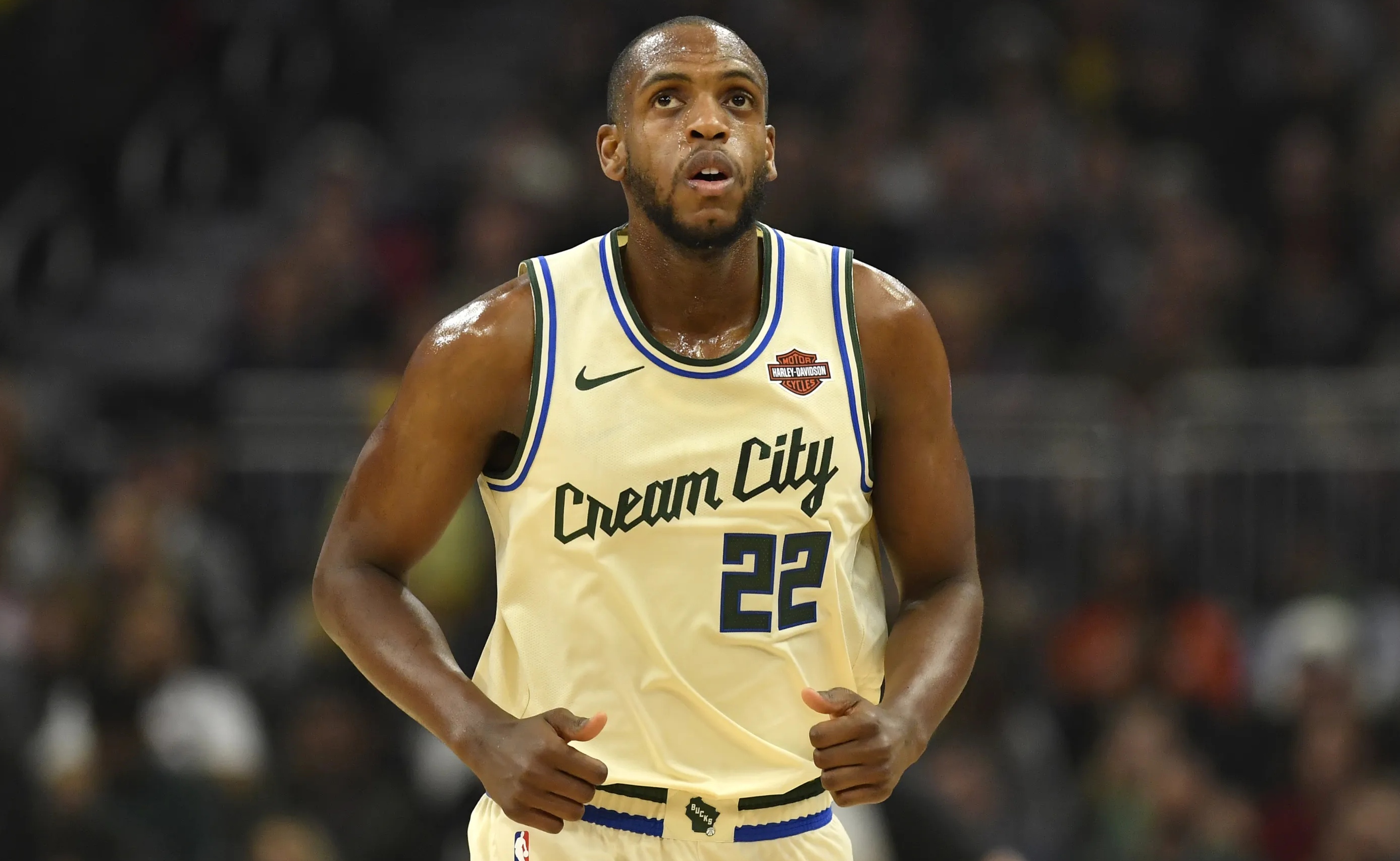 打破流言!字母哥亲承下一站,歧视抱团行为,米德尔顿发言表忠心