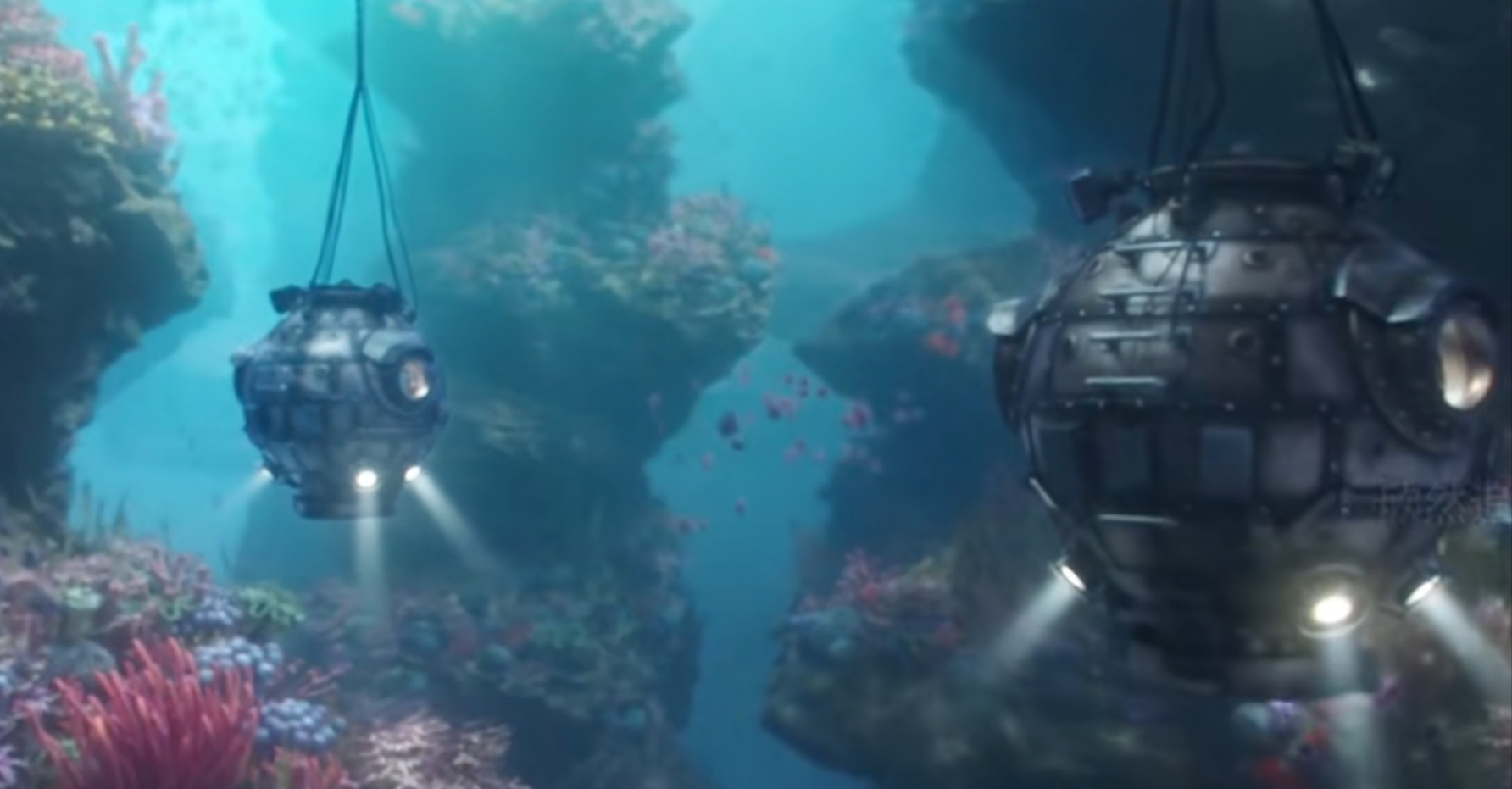 标潘粤明惊喜亮相南海归墟神奇五毛特效和令人流连忘返的海王