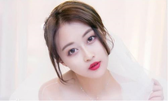 不幸去世却仍遭网暴的孙侨潞,遗照被闺蜜晒出:暴露真实人品!