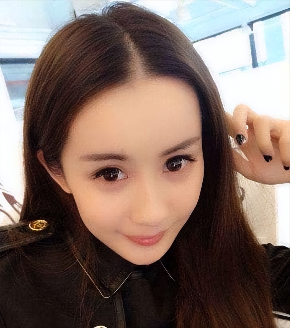 网红韦雪被称地摊货,密谋3年,狂捞秦奋9亿分手费,是真的吗?