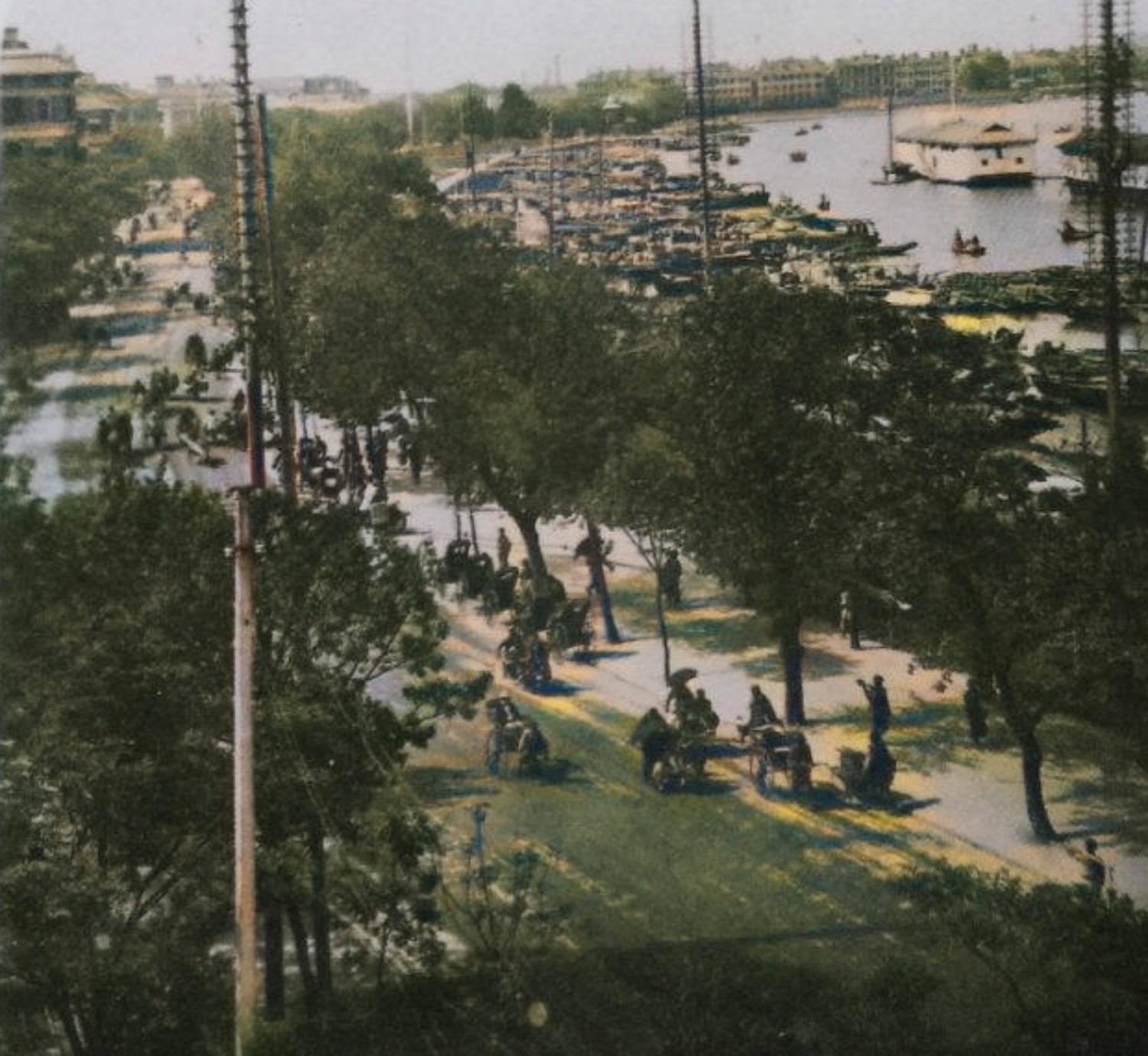 绝版老照片:1900年的大上海,租界里嚣张的"红头阿三"