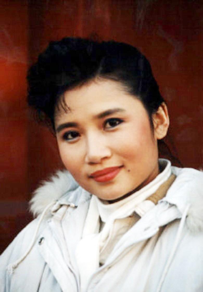 歌手李娜不顾亲人流泪劝阻出家26年后她过得怎样了
