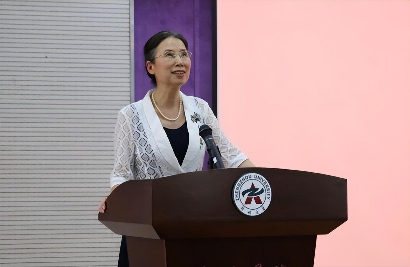 回顾:中科院教授杨佳,29岁失明被丈夫孩子抛弃,8年后如何逆风翻盘