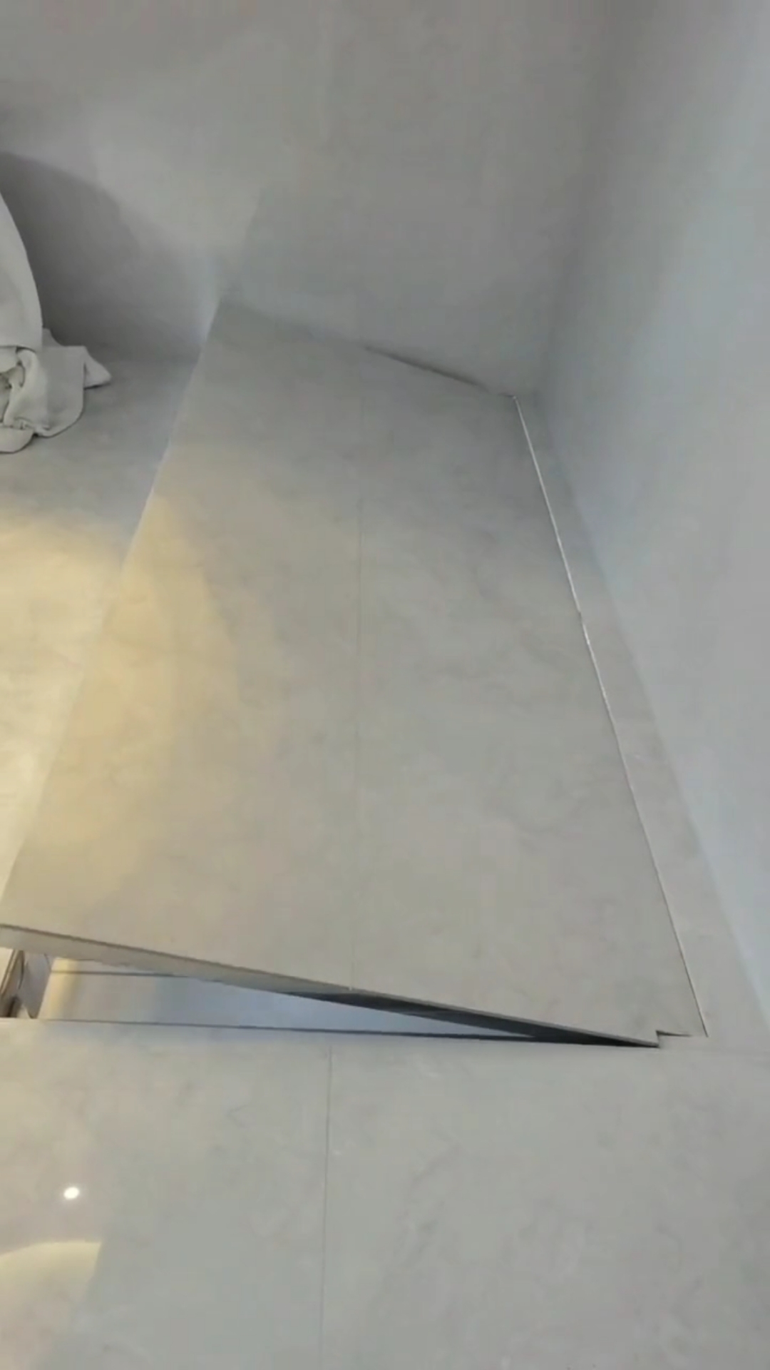 高尚地下室隐藏门楼梯口隐形门地窖隐蔽门盖板暗门