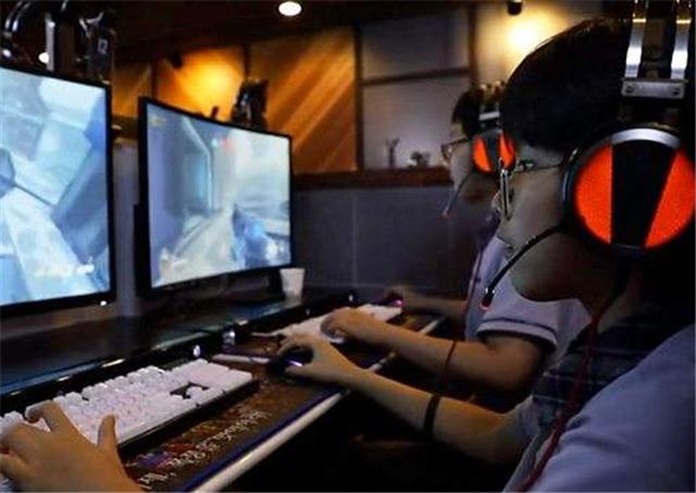 我的世界还能这么玩?月薪800到年入千万,木鱼的游戏人生我酸了