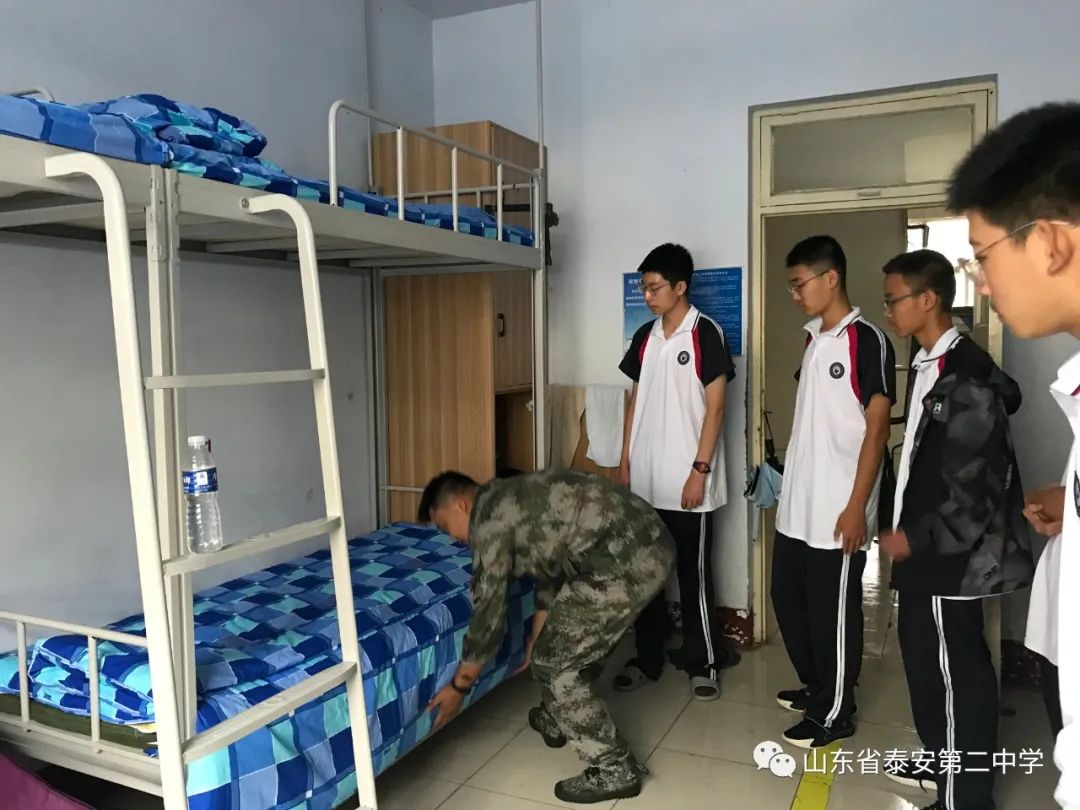 风雨中训练 历练中成长——泰安二中2021级新生军训圆满结束