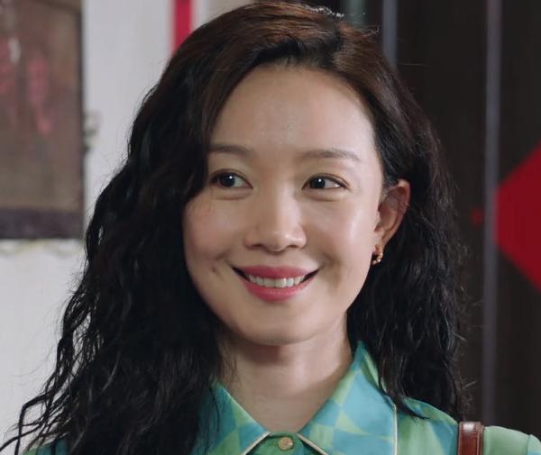 灿烂的季节:马藜不愧是年代剧女神,素颜超美,但也有明显的槽点