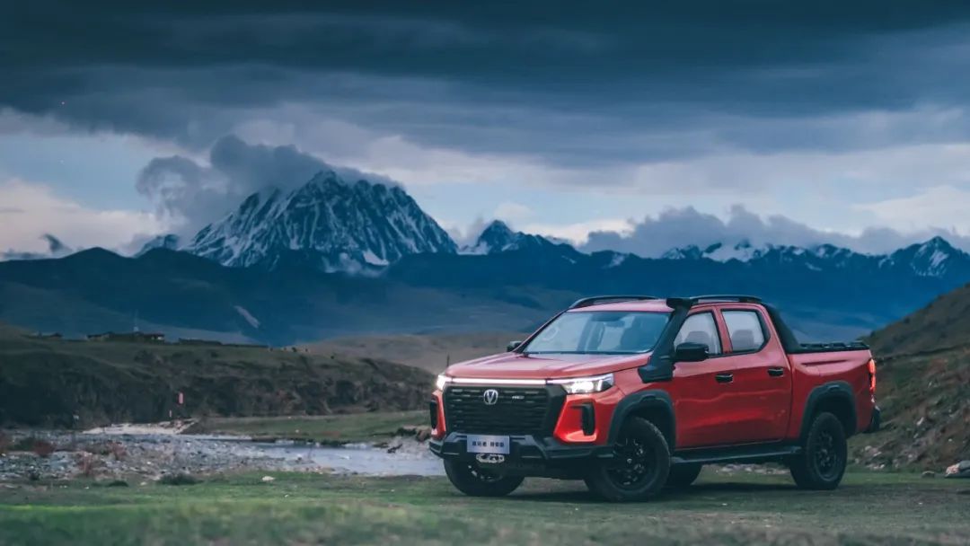 硬派越野皮卡新玩家 长安览拓者·探索版16.99万元起上市