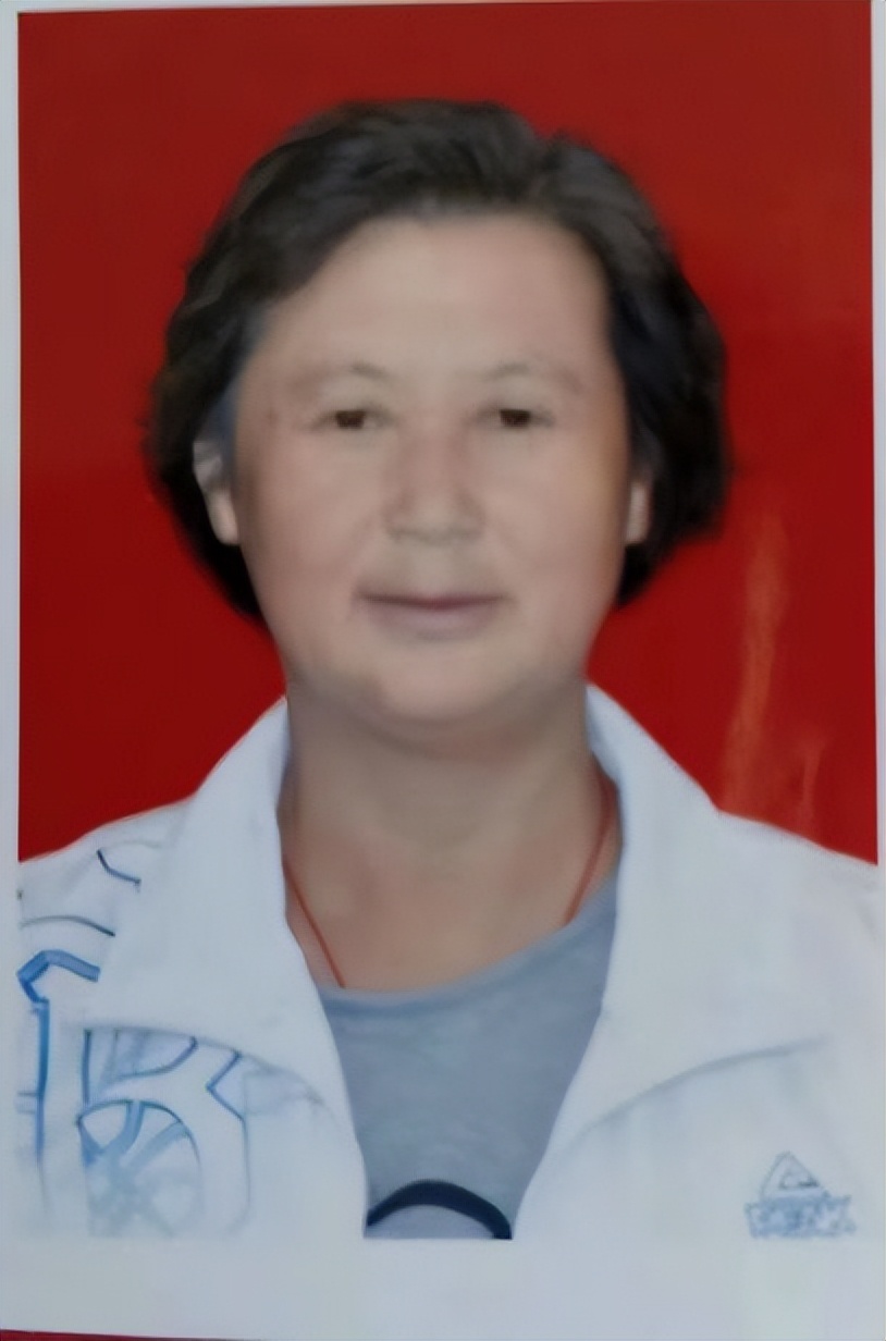 画家王瑞荣绘画作品《天山脚步凯歌喧》竞拍成交