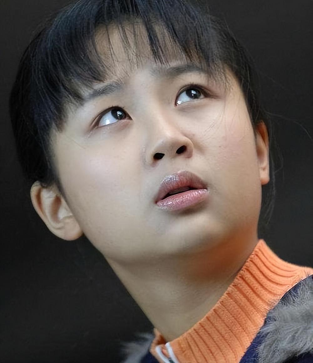 杨紫从小演员到大明星的成名路,走的相当艰难,用实力获得了粉丝