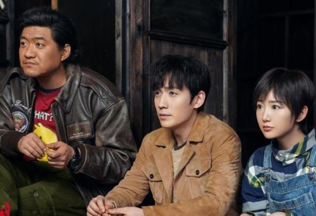 重启:张起灵失忆和吴邪被困地下河,失去战斗力如同废人