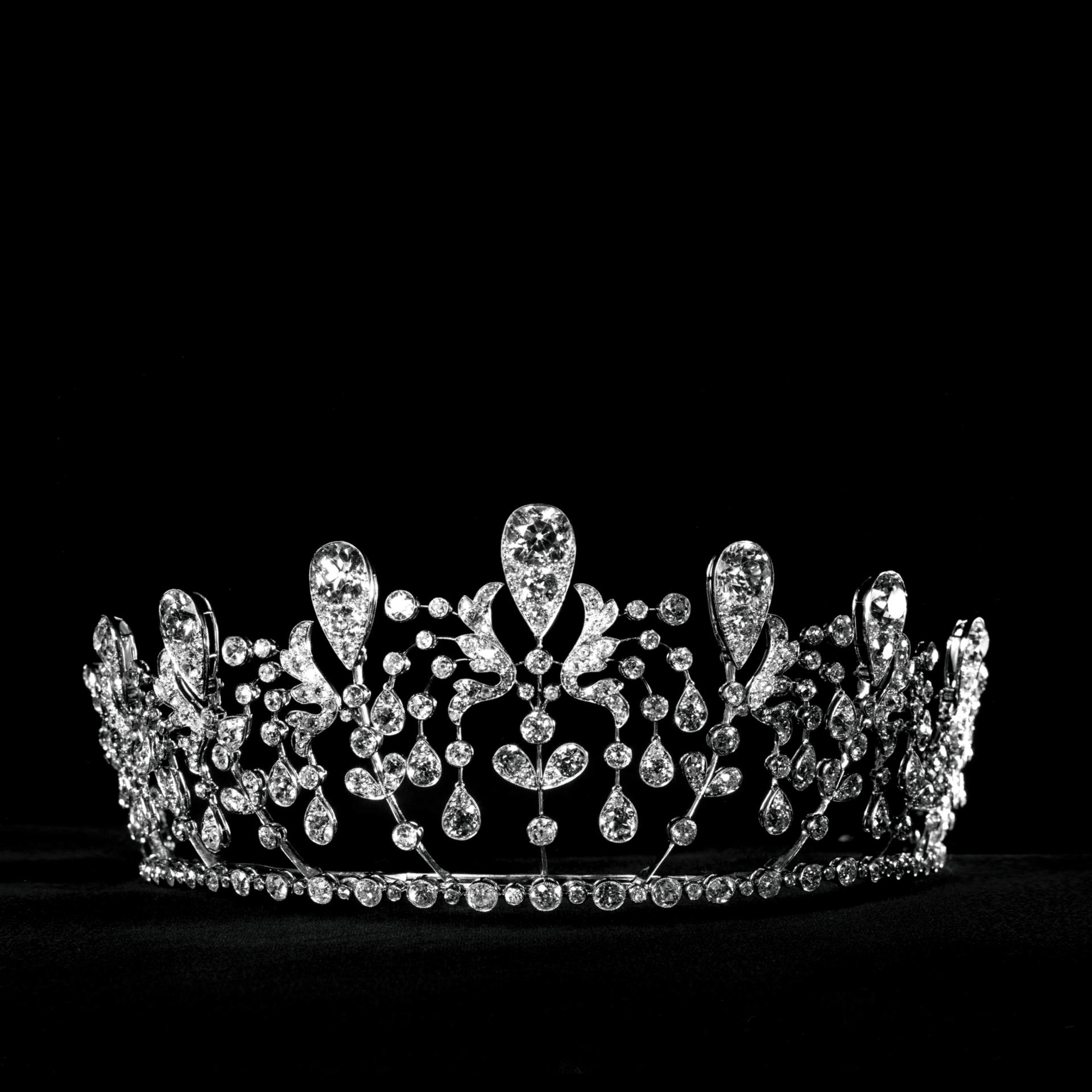 传世冠冕,真爱永存——chaumet"为爱加冕"的爱情作品