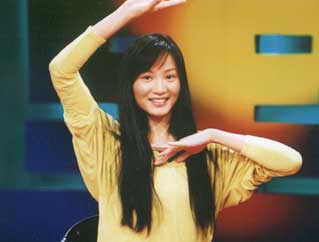 瞿颖的坎坷情史,年过半百仍未寻得真爱,究竟哪个男人伤她最深?