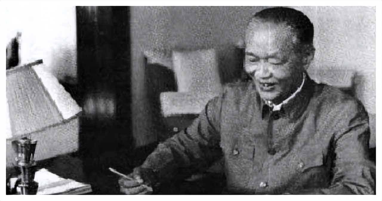 回顾越南领袖黄文欢,因"亲华"被判死刑,"叛逃"我国长达21年