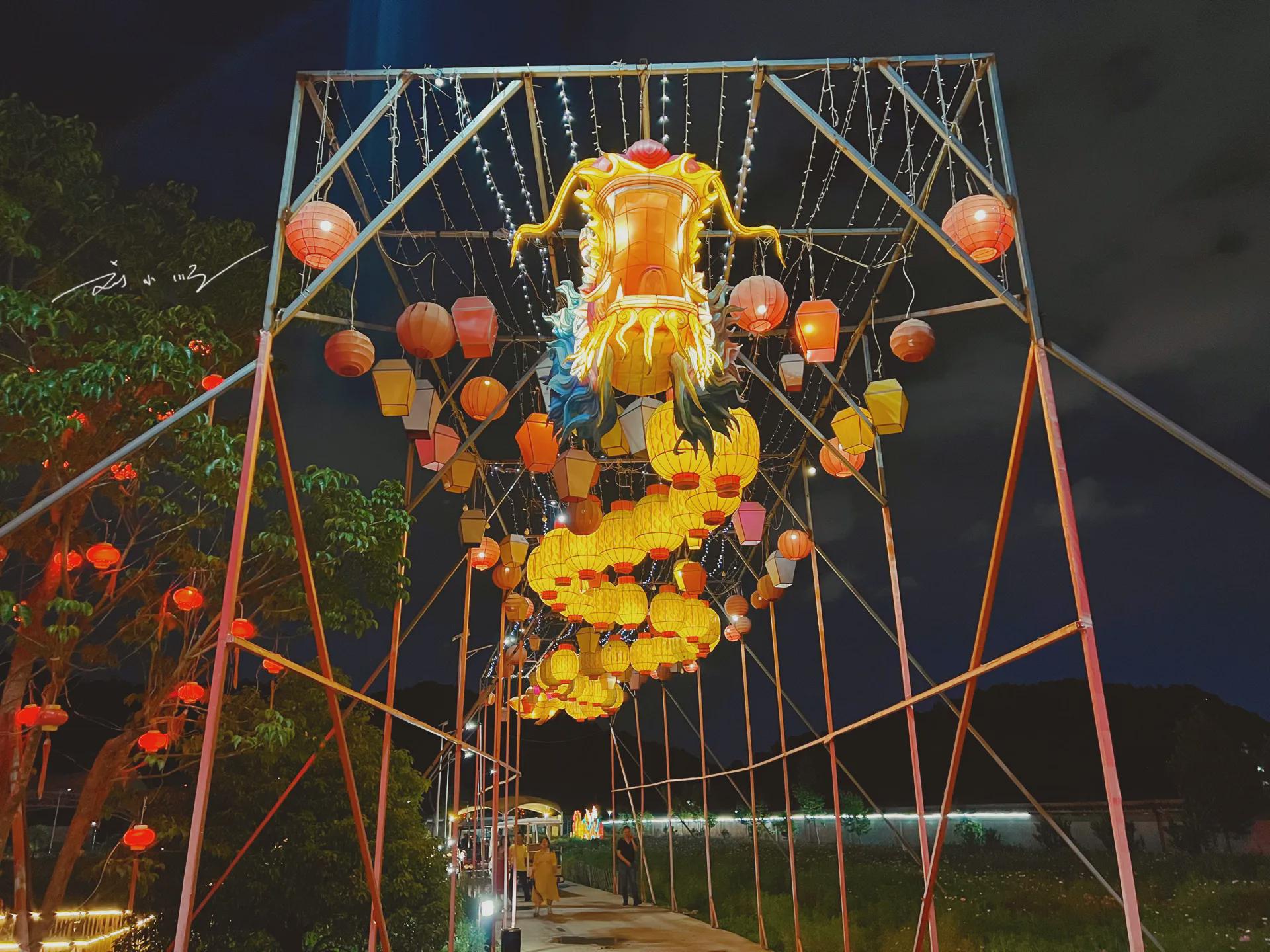 夜游利泰飞鹅岭农业公园,仿佛童话世界,已成广东普宁网红打卡地