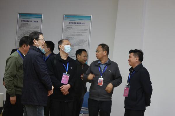 省教育厅副厅长张金元一行来武昌理工学院视察考试工作