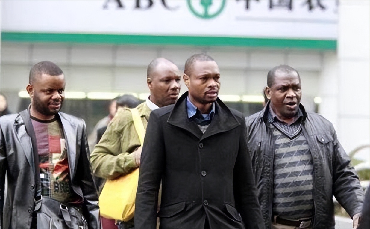 黑人在广州留下大量"黑二代",该如何解决?日本做法值得借鉴