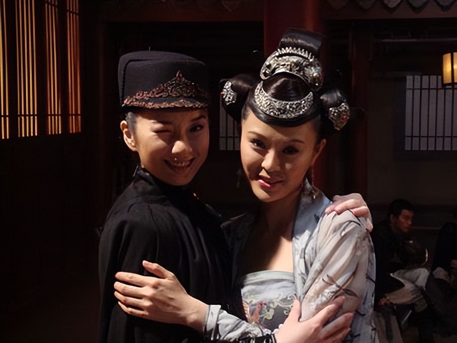 狄仁杰身边的16个卧底,蛇灵有9个,鲁吉英的反转最让人惊喜