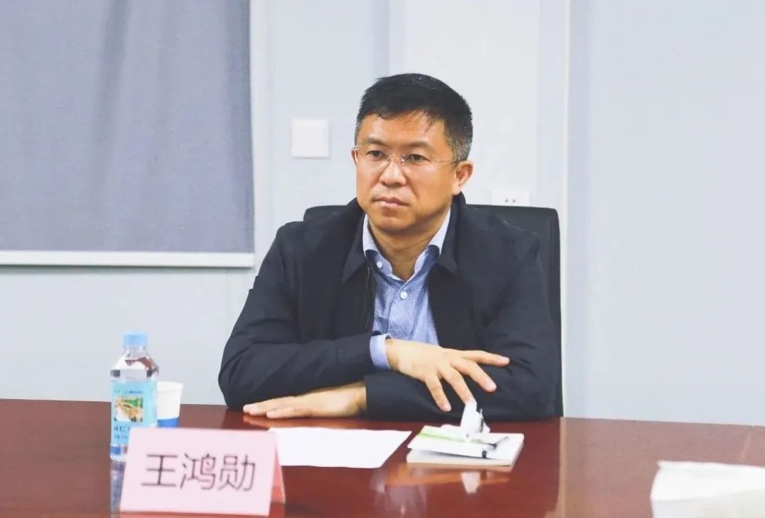 王鸿勋副市长带领来郑企业考察团到西部垃圾焚烧发电项目考察