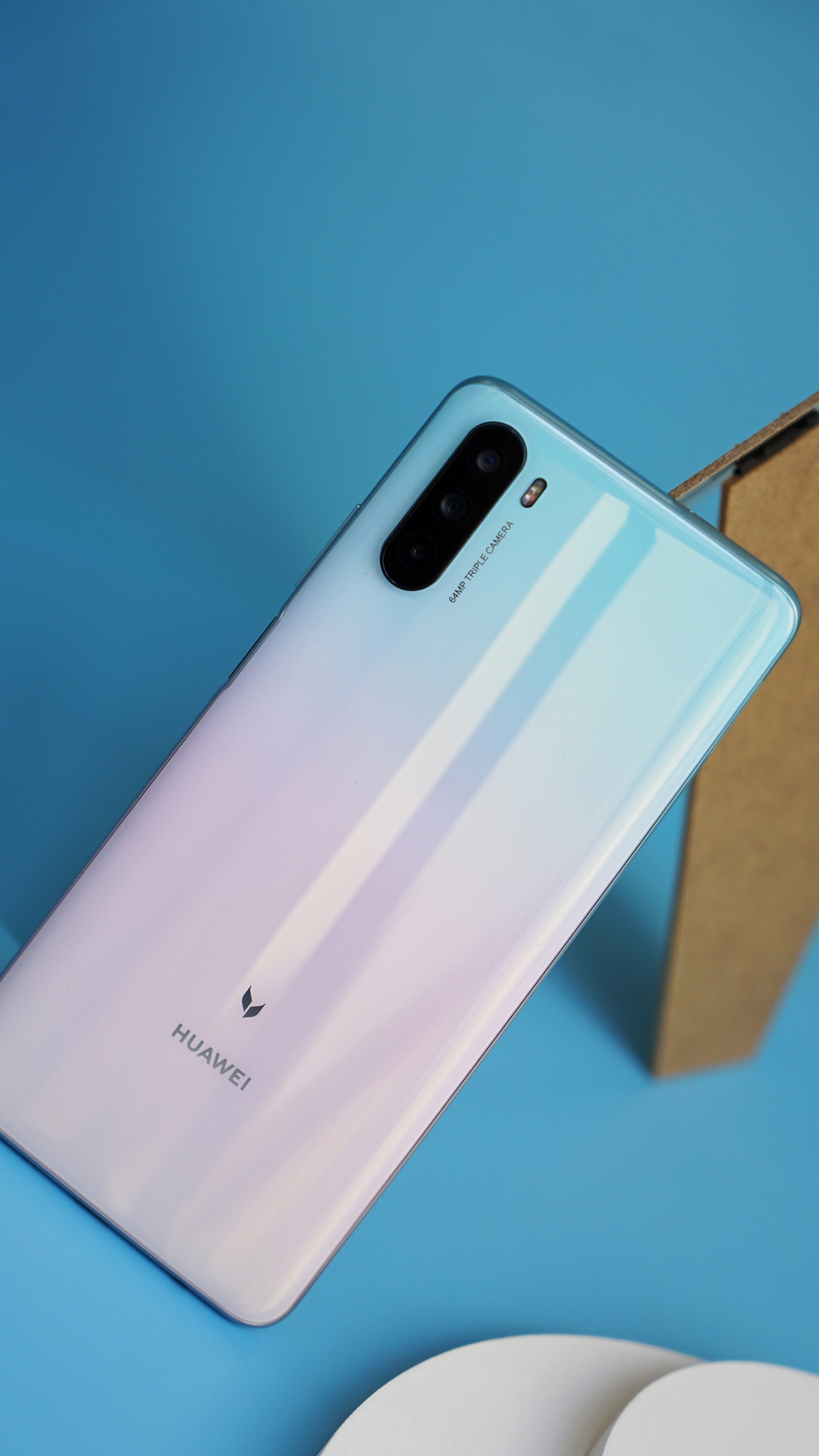 华为麦芒9图赏:6.8英寸大屏,2k价位段的大屏新机