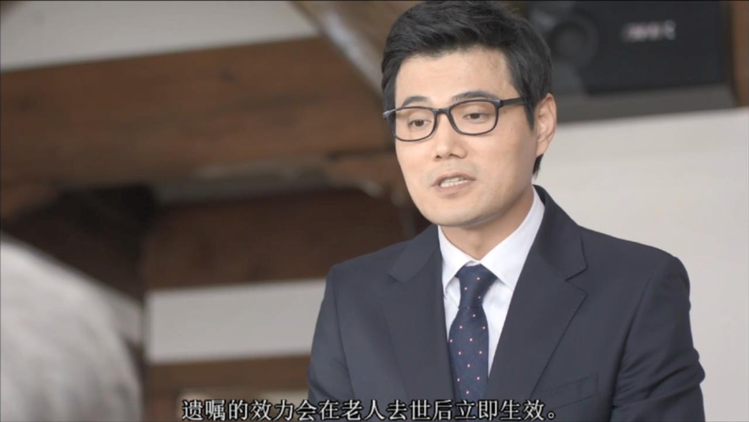 「怪圈影視」糟老頭子壞得很,漂亮女孩為救男友雙眼被迫做場交易