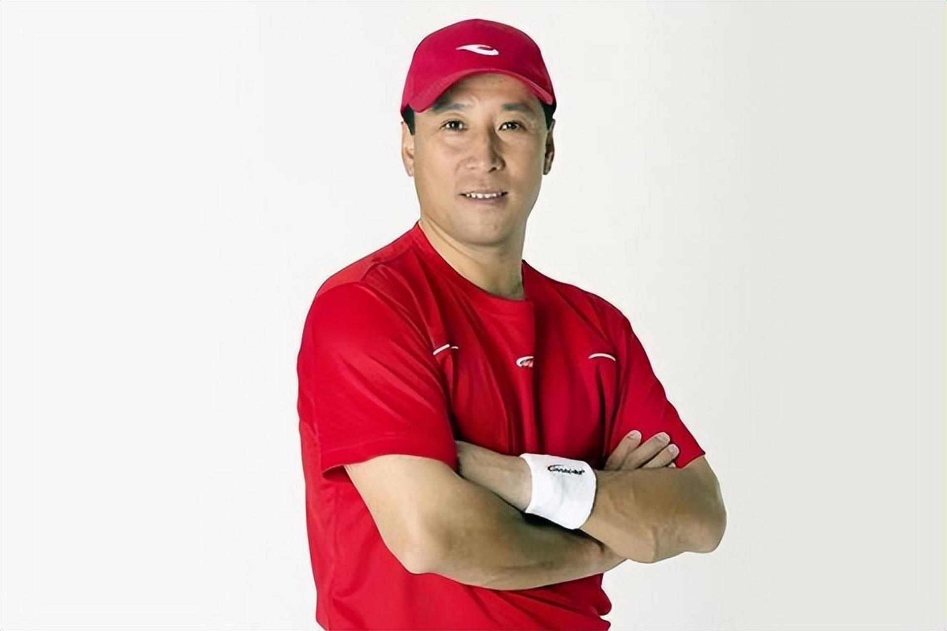 中国羽毛球教练李永波图片