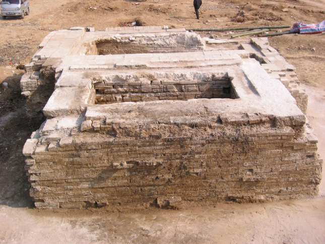 秦桧墓曾被意外发现,墓中藏文字一段,揭露岳飞的真正死因?