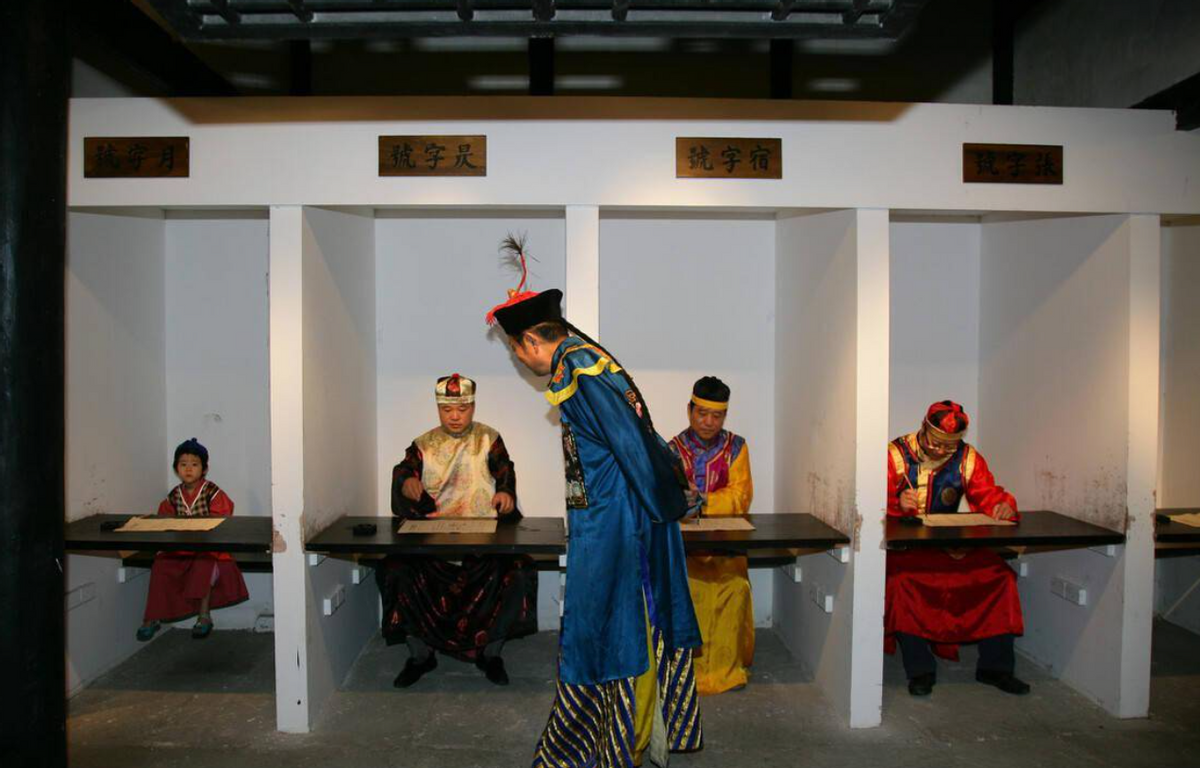 最奇葩的一次科举考试,惊动了朱元璋,录取结果却是相反的