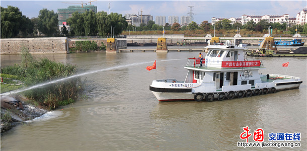 江苏泗阳船闸开展过闸船舶火灾应急处置实战演练