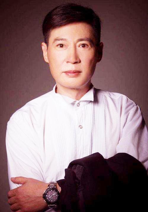 《破晓东方》主演马晓伟:从奶油小生到特型演员,妻子的身份成谜