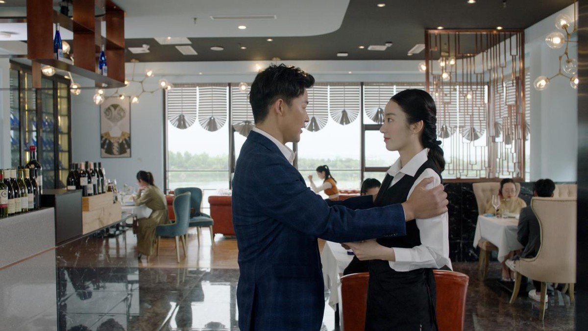 电影《八极拳王》爱奇艺,腾讯视频同步上映,荣登飙升榜no.