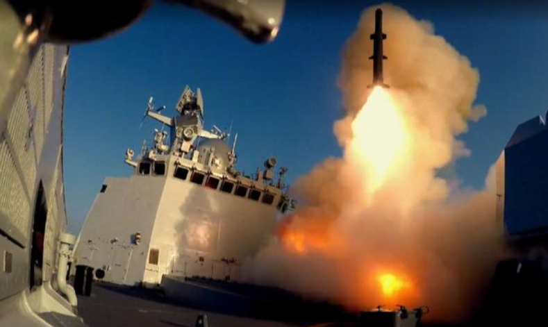 522"资阳"舰服役:沪东等船厂在两年内,下水10艘054a型护卫舰