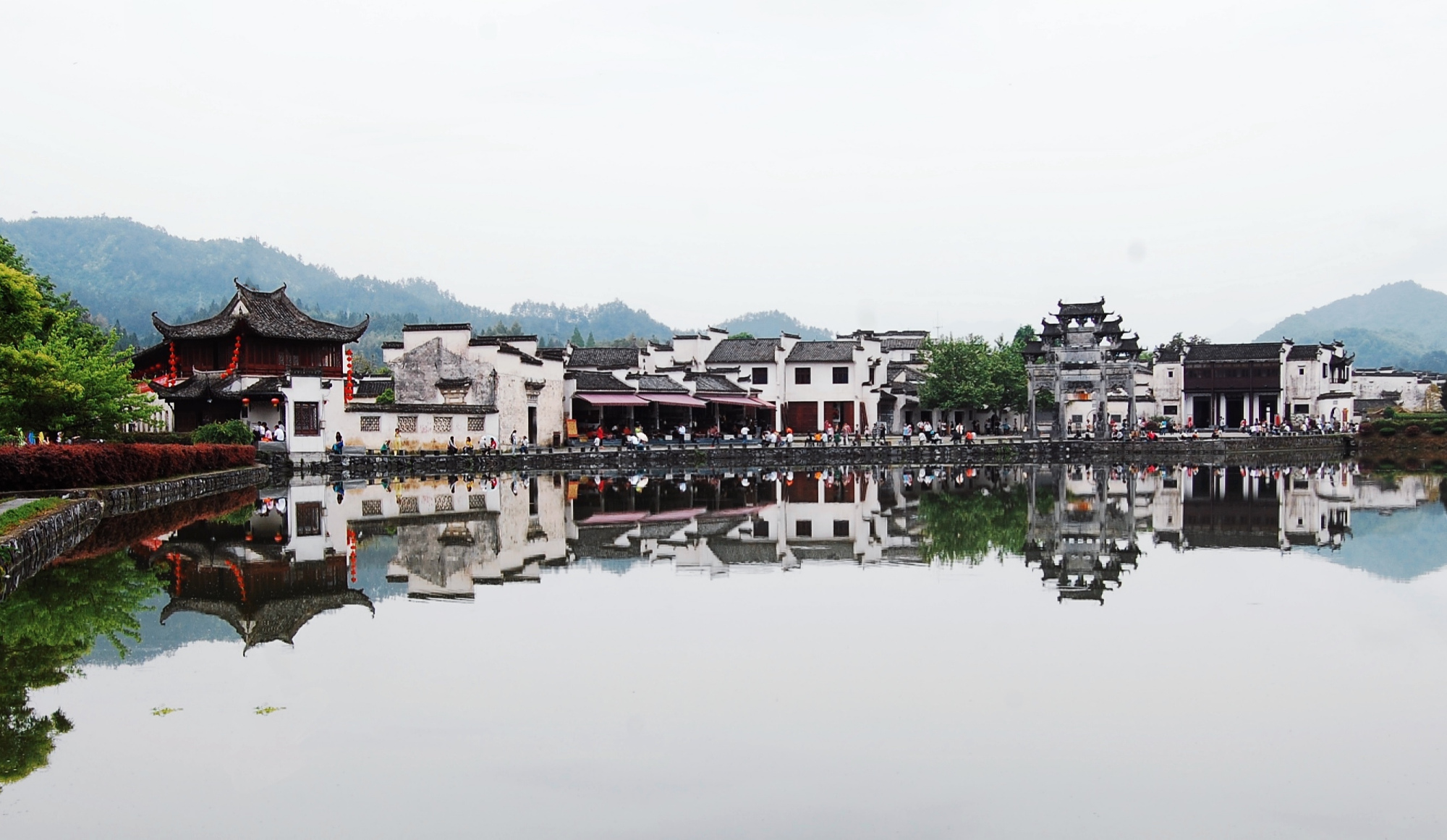 黟县西递镇:徽韵古镇 画里桃源