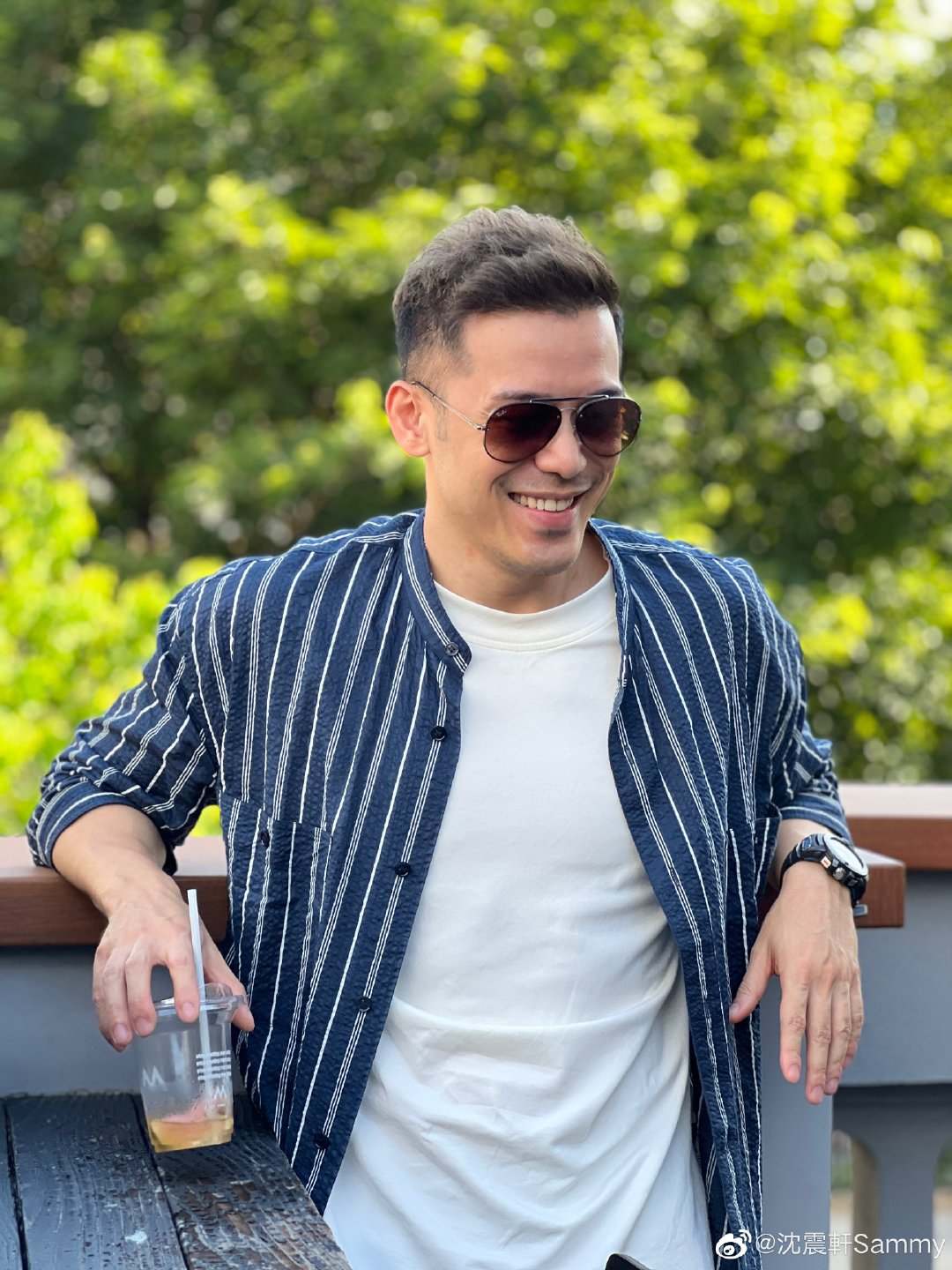 知名港星沈震轩凭新剧出圈!获英皇老板赏识签约旗下,或明年结婚