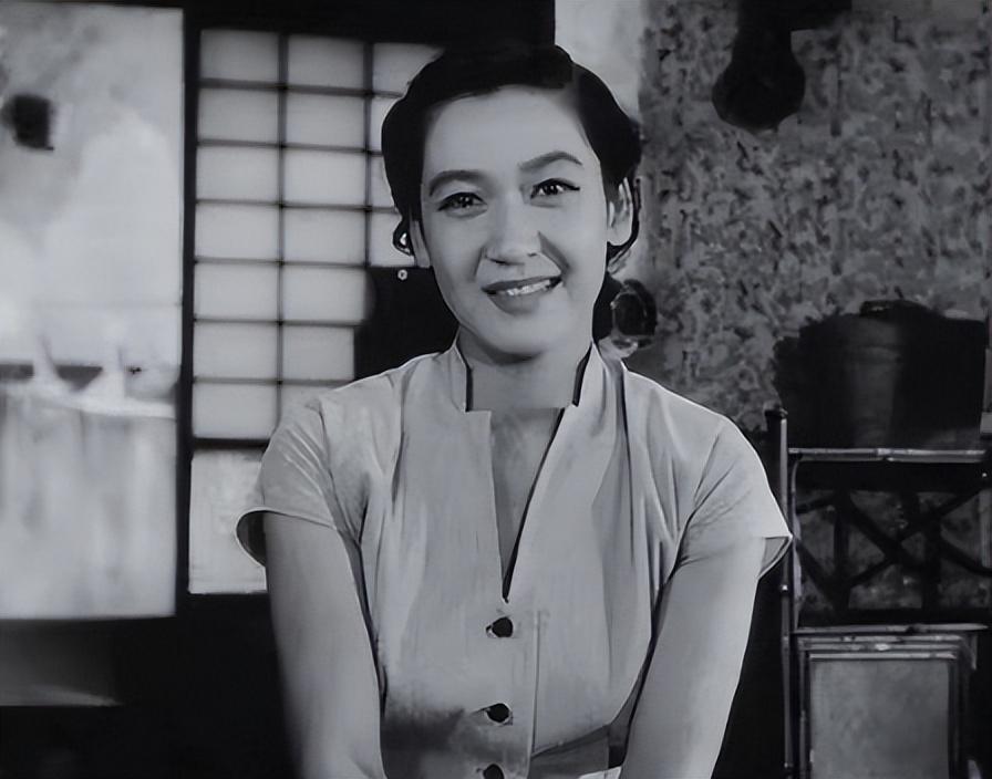 原节子平静生活