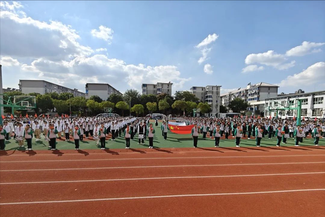 无锡市塔影中学第三十九届田径运动会圆满闭幕