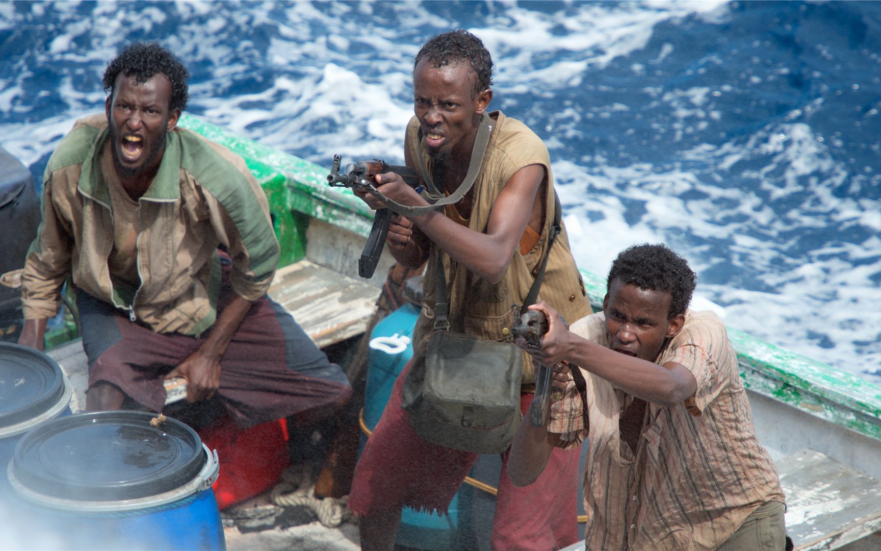 索马里海盗不能击杀只能驱逐?"免死金牌"的背后,有何秘密?