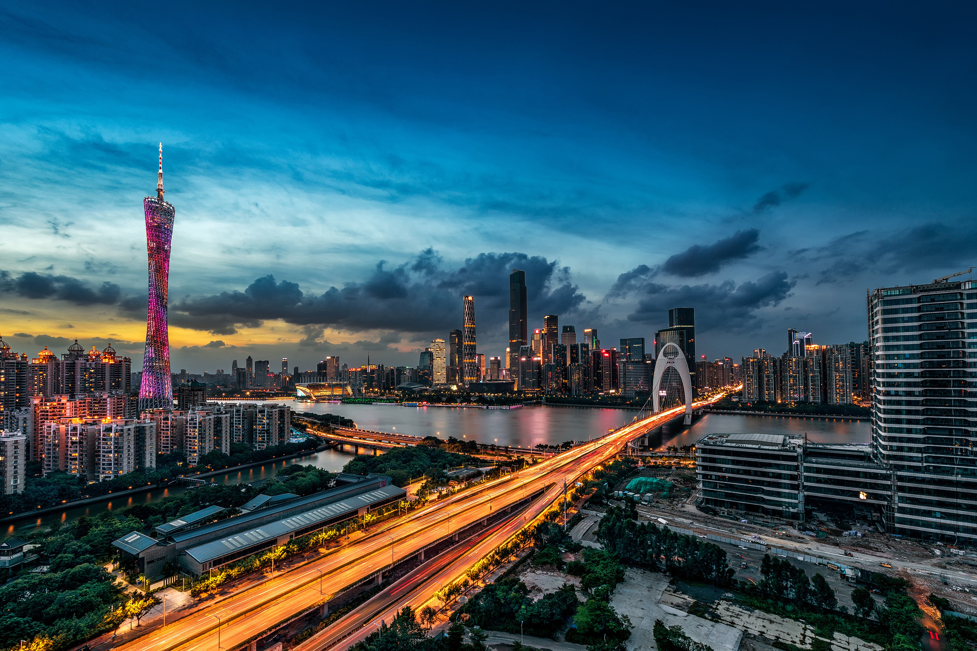 四川信托最新:年底出方案,每户先垫付二三十万!