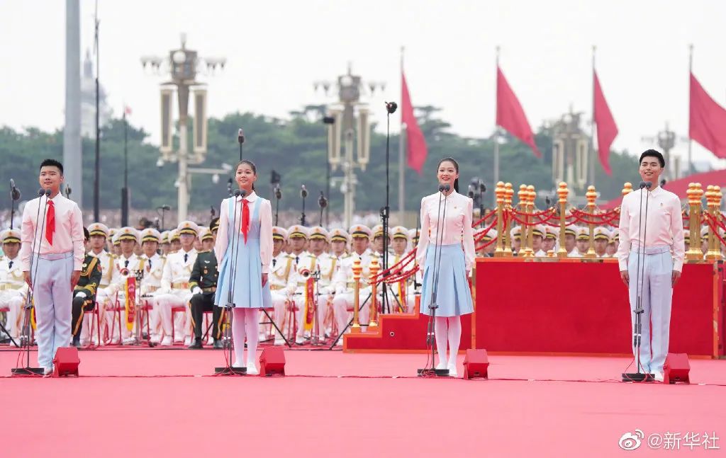 揭秘！天安门广场上的4名领诵员是谁？