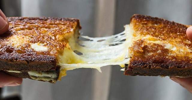 幸福又罪恶的疗愈美食:烤起司三明治