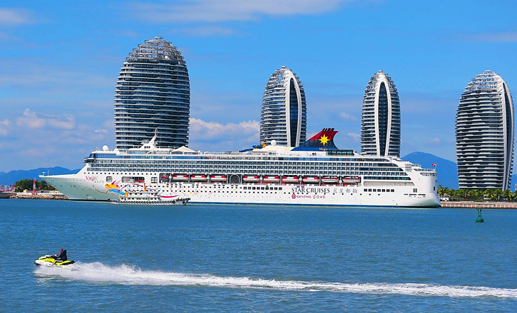 名胜世界邮轮开出海南三亚航线